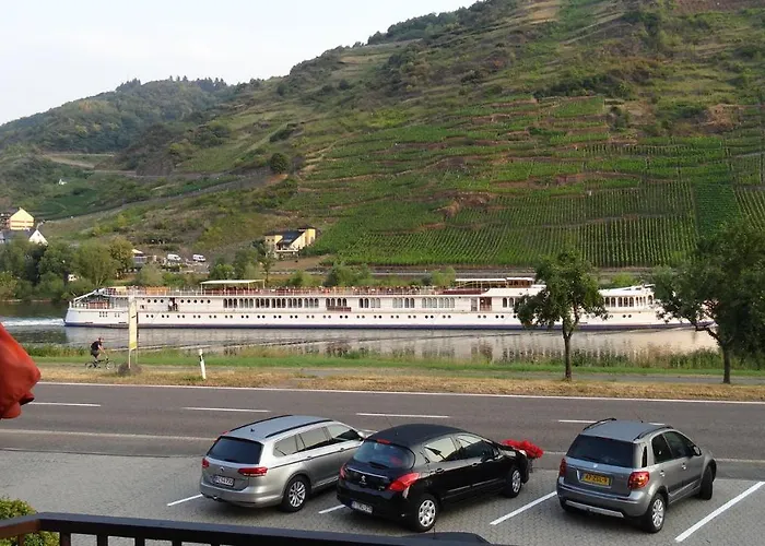 Haus Weingarten Appartements-zimmer Guest house 4*