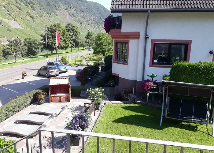 Haus Weingarten Appartements-zimmer Guest house 4*